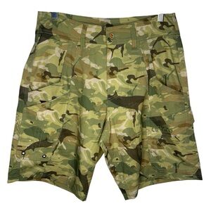 AFTCO Green Camo Shorts Size 30